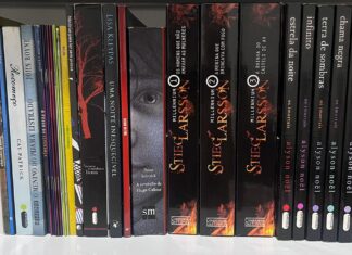 Book Friday 2025 - Livros em uma Estante